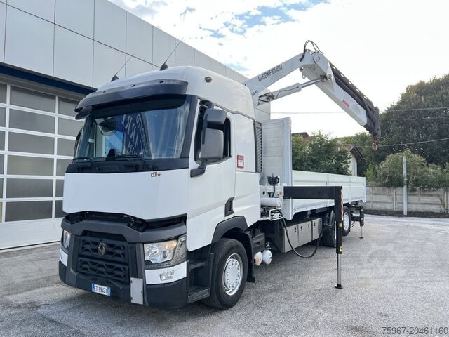 LKW mit festem Aufbau und Kran Renault T 460