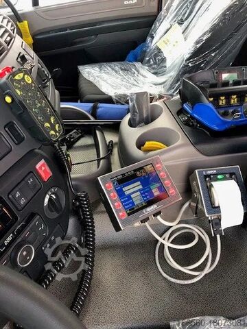 Container transport (hook-lift system) DAF CF 480 FAN WITH FASSI F235A. 2.23 E-DYNAMIC + ...