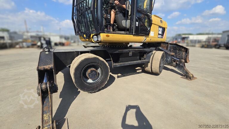 Mobilbagger Caterpillar M322D