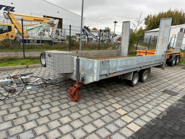 Tieflader Anhänger  BEYER BMH 30.4 Tieflader Rampen NL 2,1to