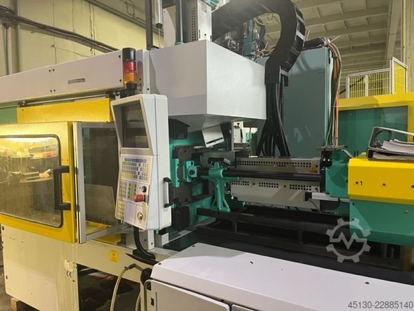 Injection molding machine  