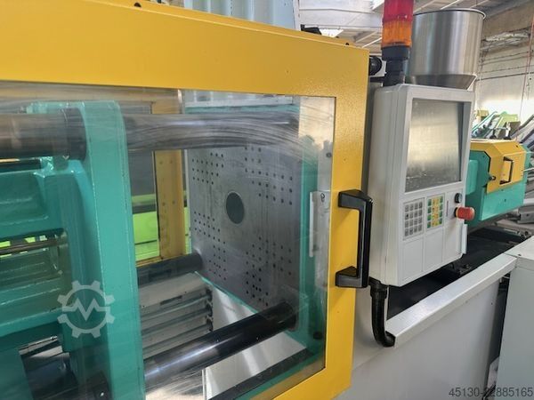 Injection molding machine Arburg 470C 1500-400