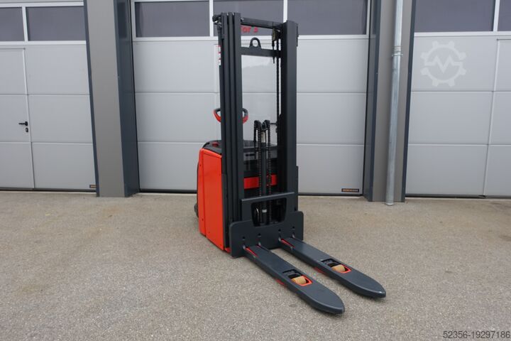 Hochhubwagen Linde L16 AP Triplex Initialhub Freihub Waage