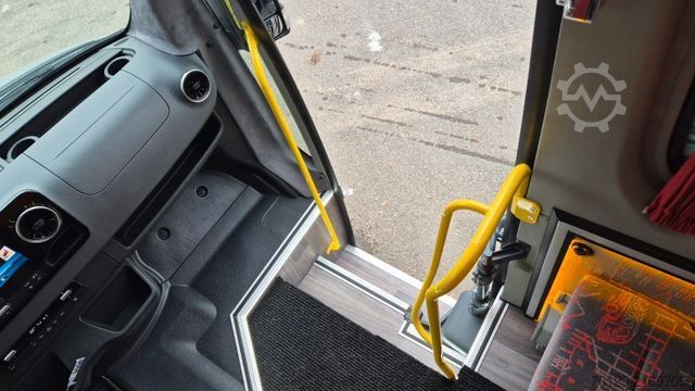 Kleinbus MERCEDES-BENZ 517 Sprinter GSR 2 Automatik 22 SS  Stock