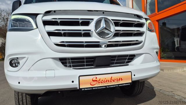 Kleinbus MERCEDES-BENZ 519  Allrad 4 x 4 Lagerfahrzeug Stock 20 Sitzer