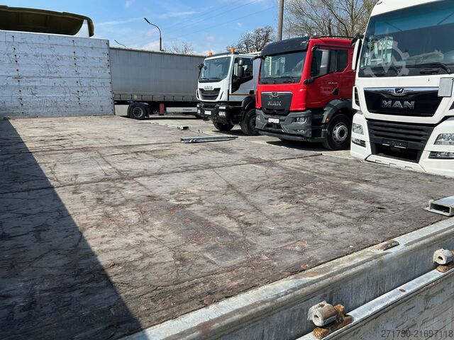 LKW mit Kofferaufbau Iveco Eurocargo 120-190 / 7.5M PLATFORM