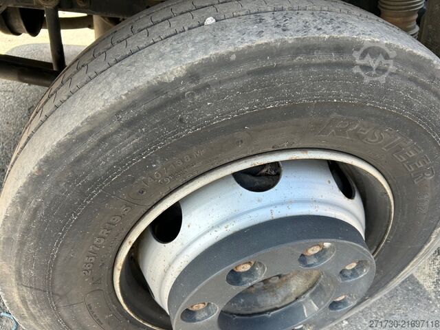 LKW mit Kofferaufbau Iveco Eurocargo 120-190 / 7.5M PLATFORM