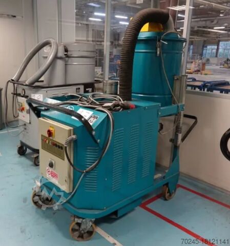 Vacuum cleaner CFM NILFISK 3707/10 SE VACUUM CLEANER