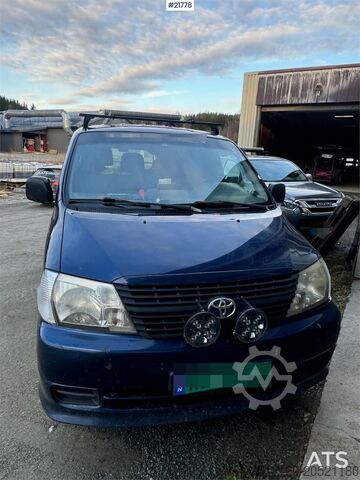 Hochdachkombi Toyota Hiace 4x4 – long version