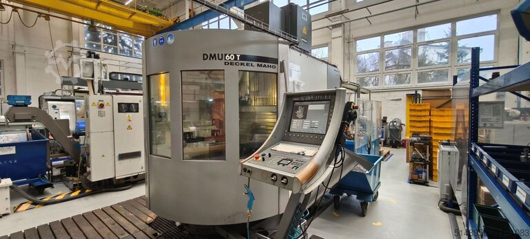 Universal 5-axis machining center Deckel Maho DMU 60T