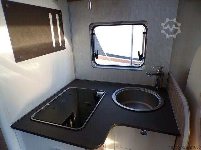 Teilintegriertes Wohnmobil BÜRSTNER Limited T IT 727 G Hubbett, SAT, Markise
