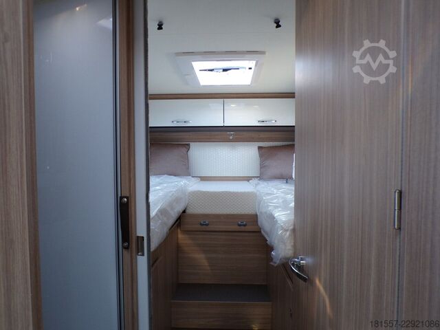 Teilintegriertes Wohnmobil BÜRSTNER Limited T IT 727 G Hubbett, SAT, Markise