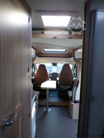 Teilintegriertes Wohnmobil BÜRSTNER Limited T IT 727 G Hubbett, SAT, Markise