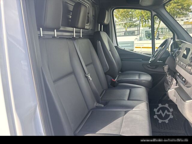 Panel van MERCEDES-BENZ Sprinter 215 CDI FWD AHK/KAMERA/KLIMA Navi/Klima