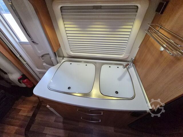Teilintegriertes Wohnmobil HYMER/ERIBA Exsis-t 588 *Komfort-Line Paket*SAT + TV*