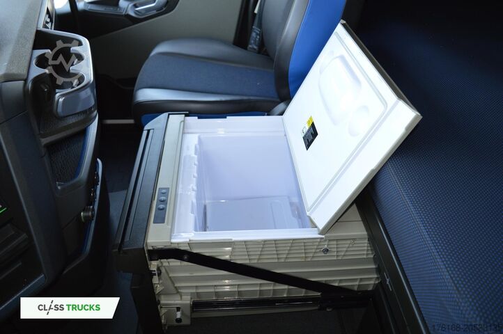 Standard tractor unit VOLVO FH 460 Globetrotter XL i-Save