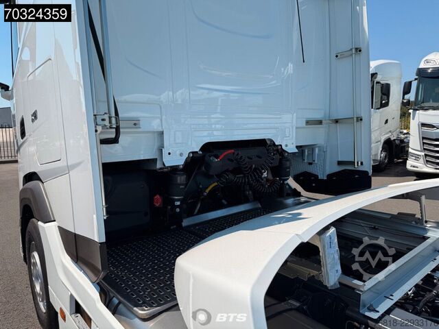 Standard tractor unit DAF XG 530 4X2 FT - ZF + Sonnenblende + Standklima