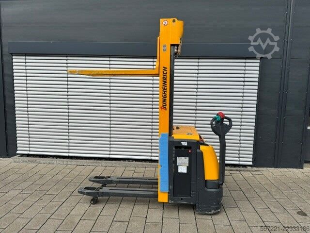 Pallet Stackers Jungheinrich EJC 216z