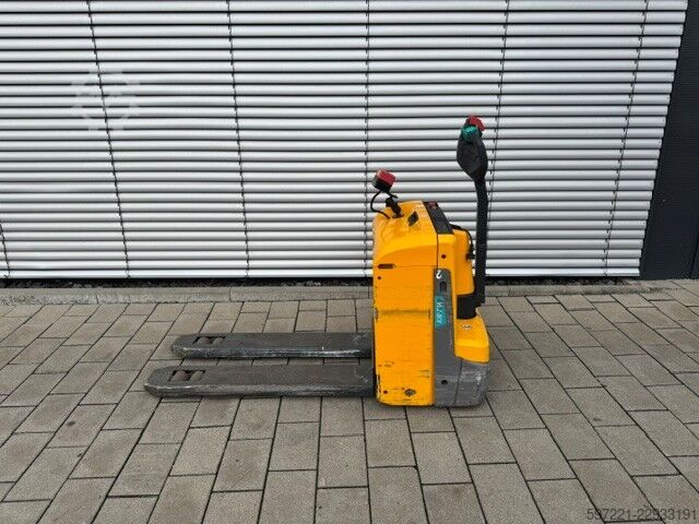 Electric Pallet Trucks Jungheinrich EJE 116 mit Waage