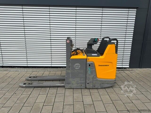 Pallet Stackers Jungheinrich ERD 220 Lithium