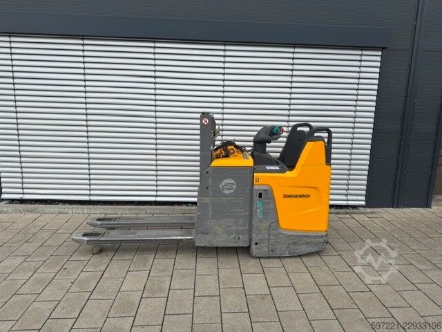 Pallet Stackers Jungheinrich ERD 220 Lithium