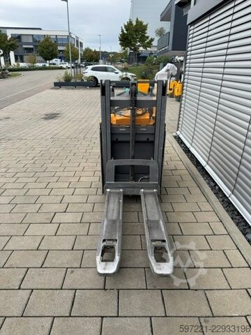 Pallet Stackers Jungheinrich ERD 220 Lithium