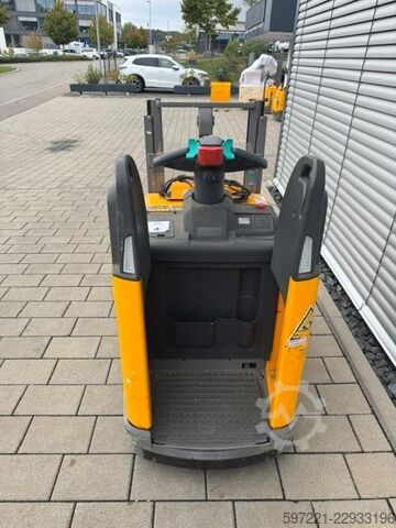 Pallet Stackers Jungheinrich ERD 220 Lithium