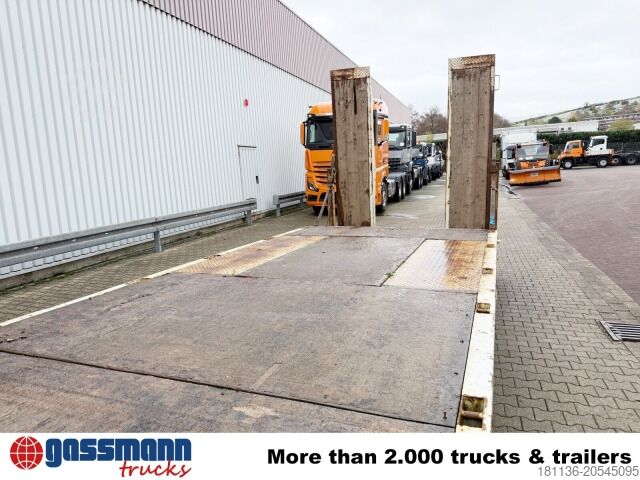 Low loader trailer Blomenröhr 688/18000