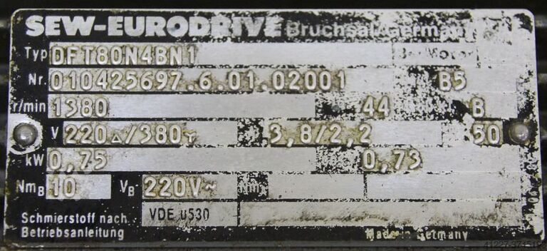 Geared motor 0.75 kW 304 rpm SEW Eurodrive RF40A