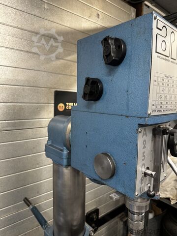 Arboga A2508 Milling Machine ARBOGA A2508U