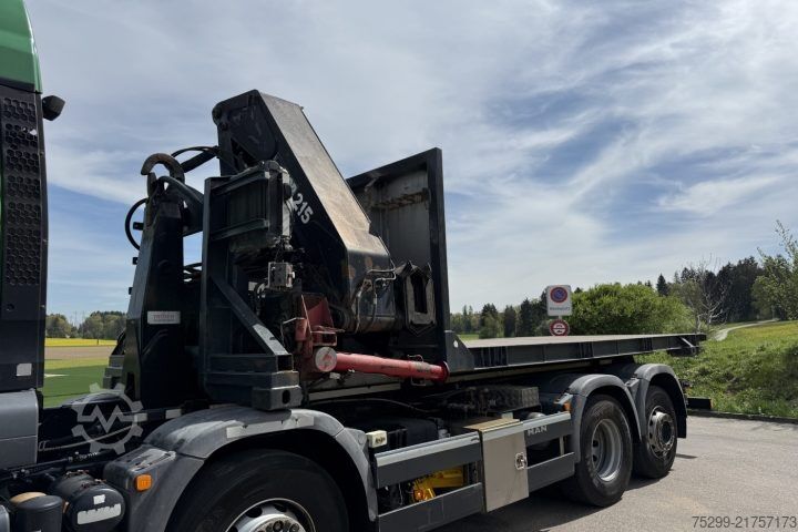 Truck mounted crane  215-3/40 für Hakengerät & BDF Twistlock