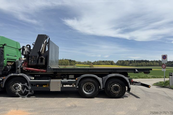 Truck mounted crane  215-3/40 für Hakengerät & BDF Twistlock