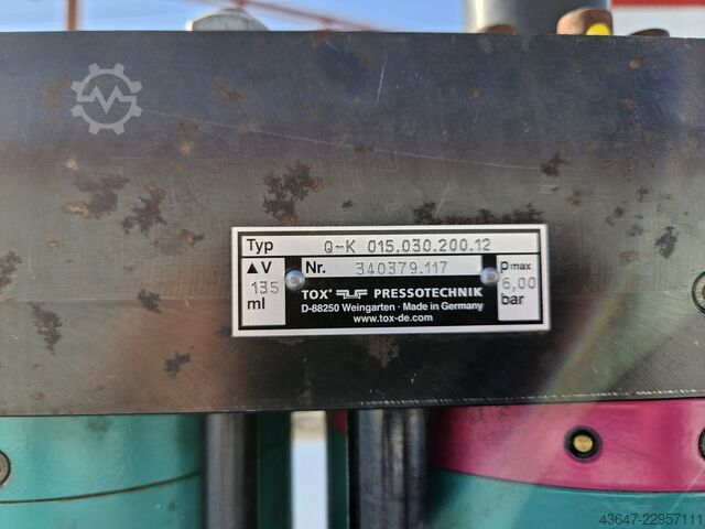 Pneumatic press 1,5t press force tox TOX Q-K 015.030.200.12