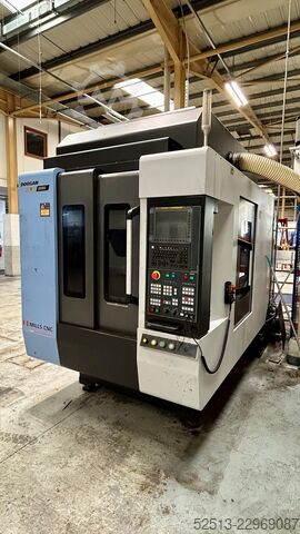 Vertical machining center DOOSAN T3600D