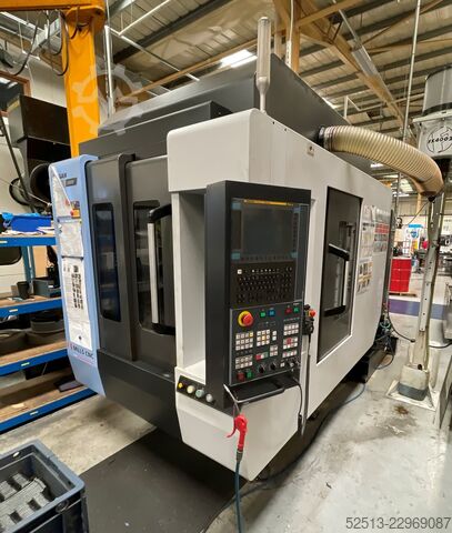 Vertical machining center DOOSAN T3600D