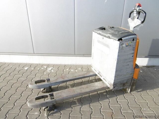 Electric low-lift pallet truck STILL EXU 16