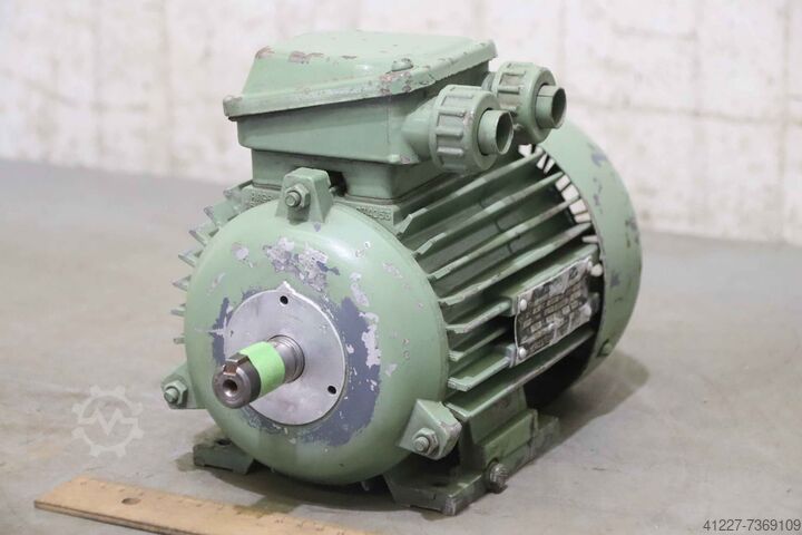 Electric motor 0.55 kW 1370 rpm unbekannt 4AX71A