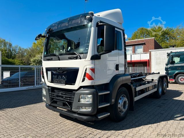 Roll-off tipper truck MAN 26.460 TGS Abrollkipper 6x2