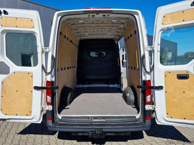 High top van VW Crafter 35 Kasten TDI MR L3H3 AHK KLIMA