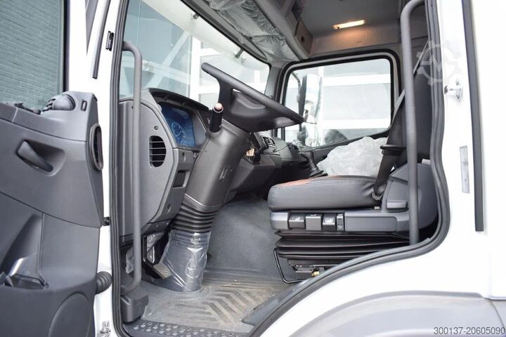 Chassis with cab Mercedes-Benz Atego 1725 4x4 Chassis Cabin (2 units)