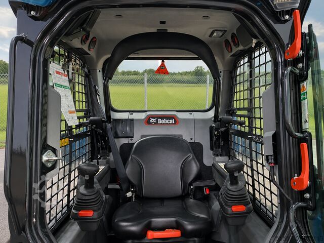 Compact loader Bobcat T76 | 2025