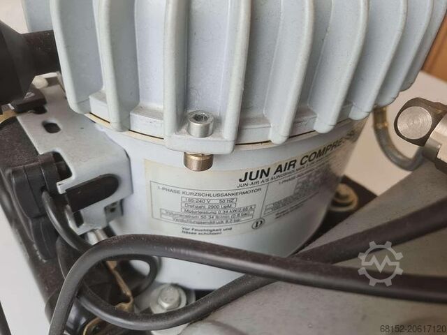 Jun-Air 6-J Mini Air Compressor Jun-Air 6-J