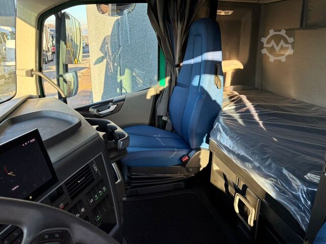 Standard tractor unit VOLVO VOLVO FH 460