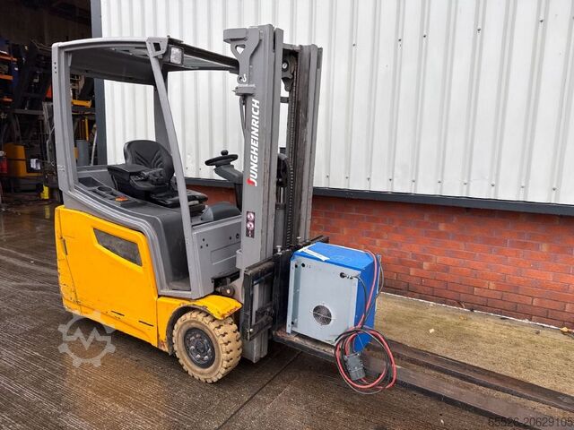 Electric 3-wheel forklift Jungheinrich EFG 216 k / 2127 Std.