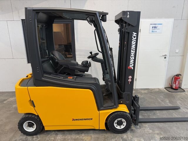 Elektro 4 Rad-Stapler Jungheinrich EFG 316 / 4359 Std.