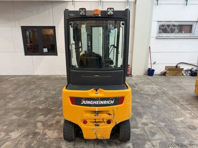 Elektro 4 Rad-Stapler Jungheinrich EFG 316 / 4359 Std.