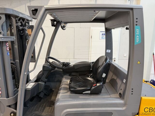 Elektro 4 Rad-Stapler Jungheinrich EFG 430 S / 5591 h / Container