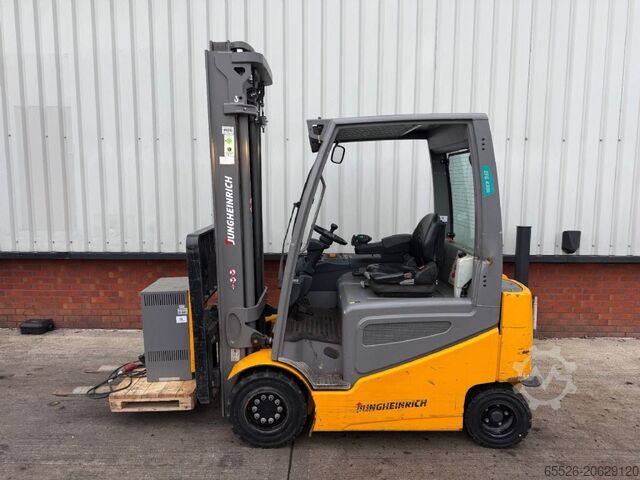 Electric 4-wheel forklift Jungheinrich EFG 430 / 1329 Std.