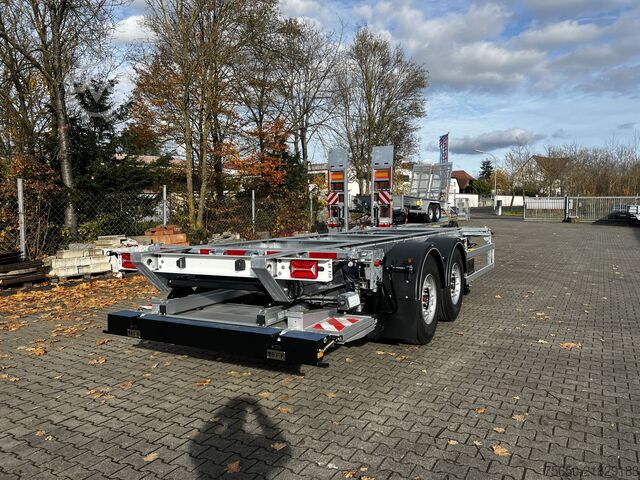 Anhänger-Wechselfahrgestell Möslein BDF  Tandem- BDF- Wechselanhänger - Ladebordwand