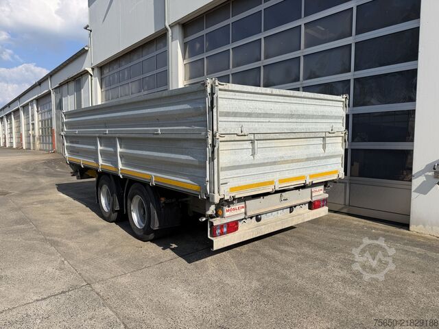 Holztransport Anhänger Möslein DTD18  19 t Tandemkipper- Tieflader + Steckrungen, Breite Reifen